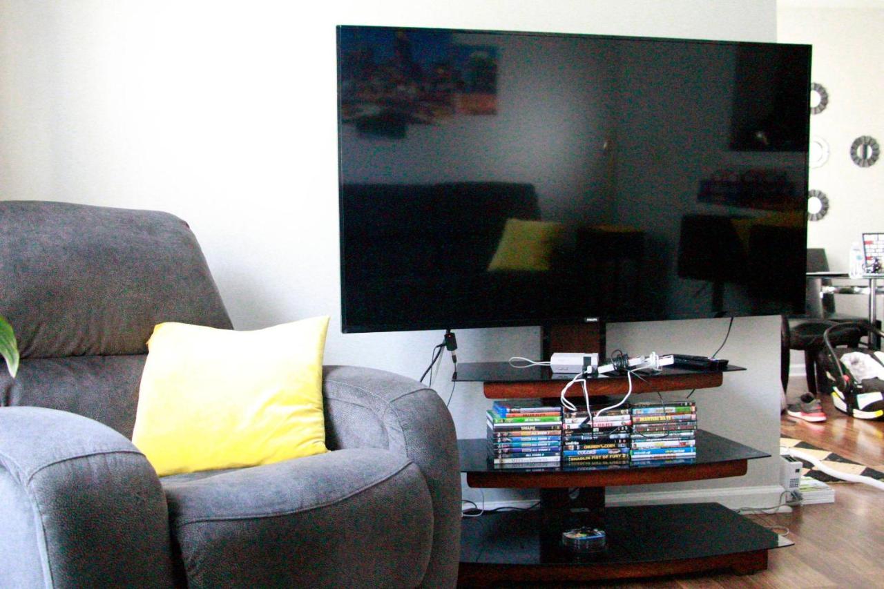 Minutes From Downtown 3Br Stylishhome-Free Parking ローリー エクステリア 写真